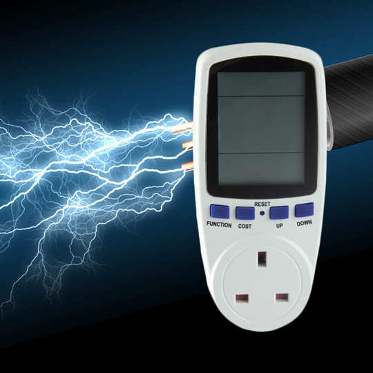 EU Plug LCD Watt Current Voltage Electricity Monitor Analyzer Energy Meter