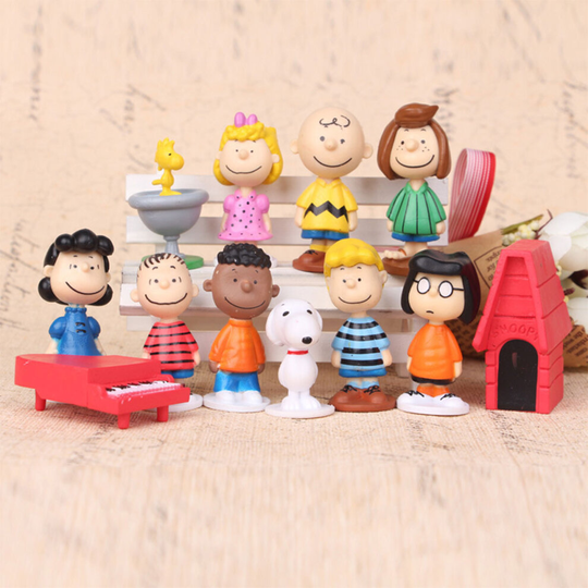 12PC/set Toy The Peanuts Movie Snoopy PVC Figure Charlie Brown Cake Topper Decor